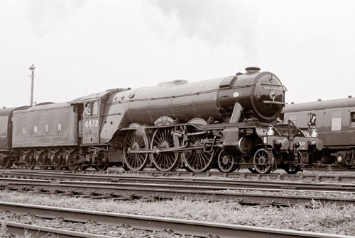 [4472 Flying Scotsman at Coalville 1991 by Paul Smith]