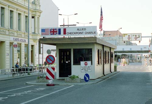 Berlin - Checkpoint Charlie - Paul Smith