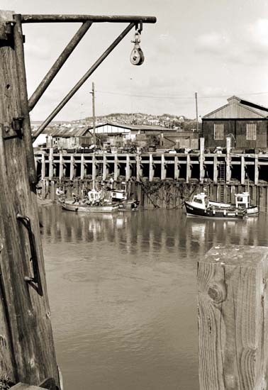 hoist Newhaven Harbour