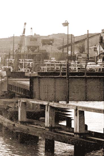 marine aggregates Newhaven Harbour