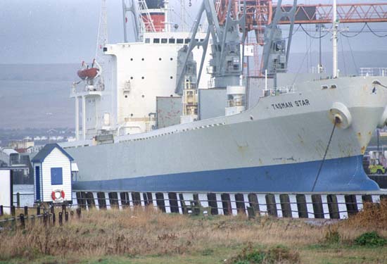 tasman star Newhaven Harbour