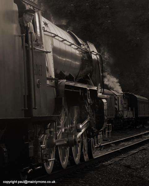 tornado09 bw