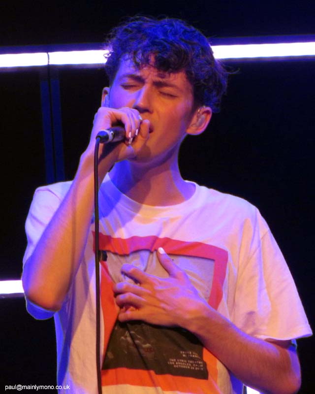 troye-sivan152