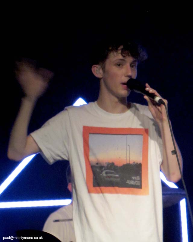 troye-sivan155