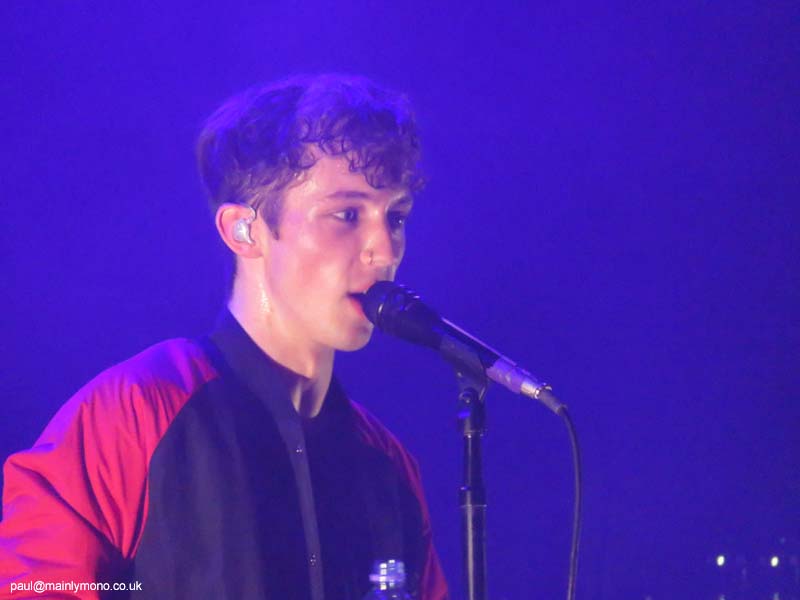 troye1-064