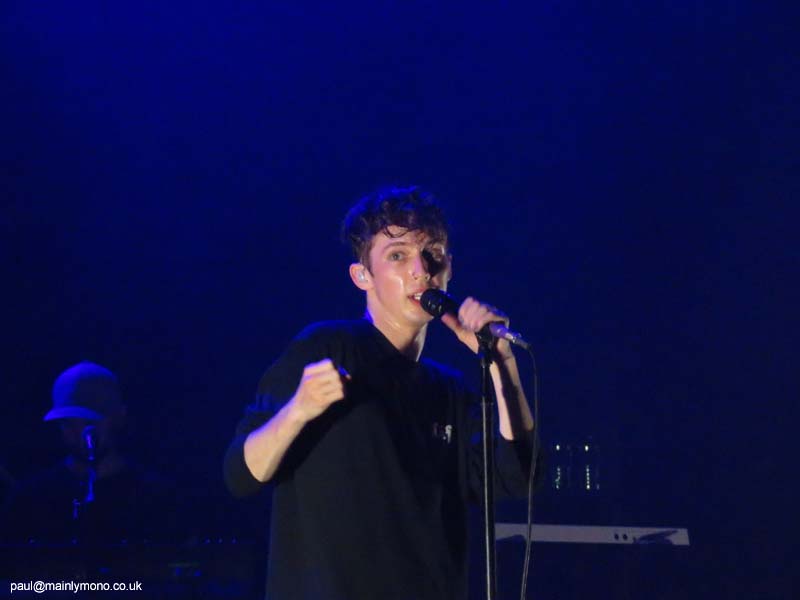 troye1-097