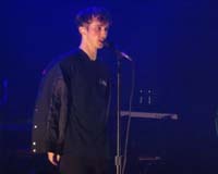 troye1-083