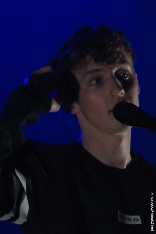 troye3-040