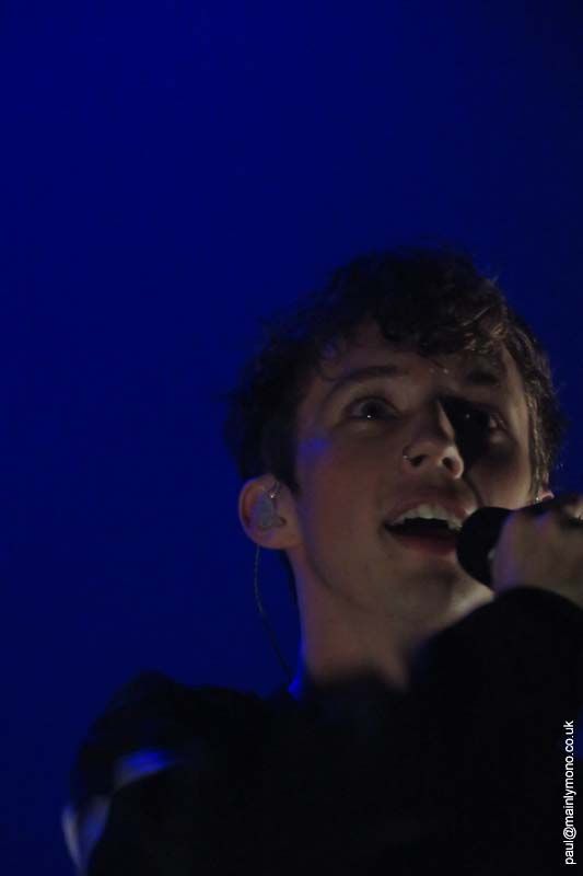 troye3-041