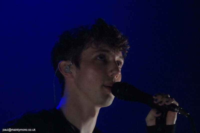 troye3-042