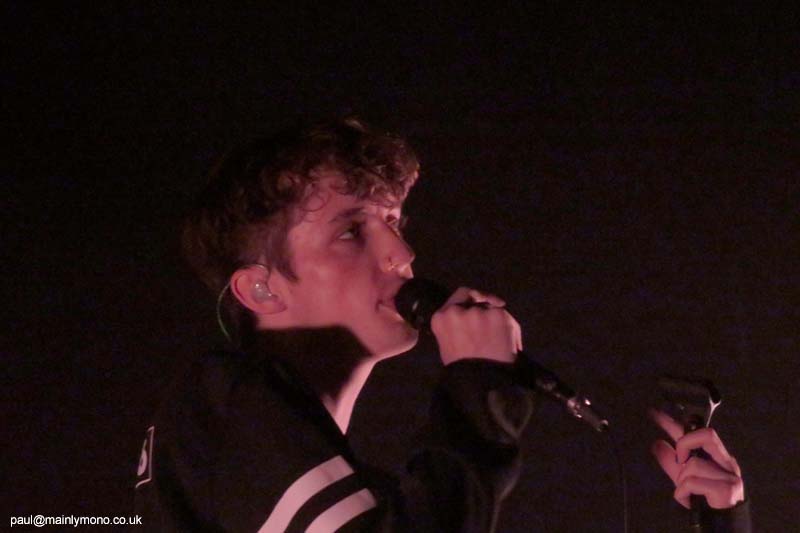 troye3-050