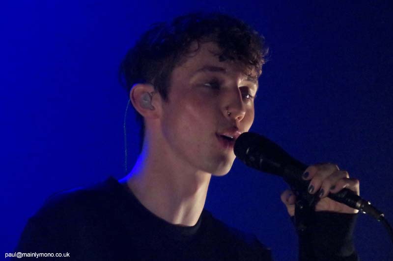 troye3-056