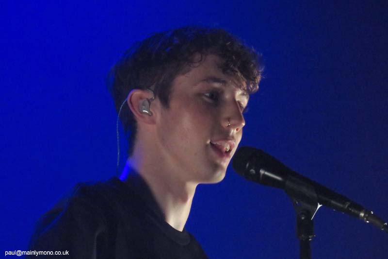 troye3-060