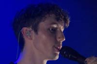 troye3-055