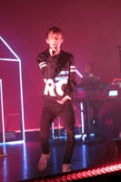 troye3-088