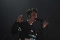 troye3-098